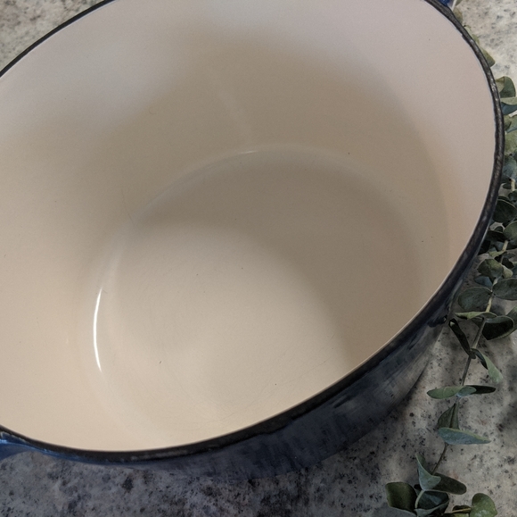 SOLD Cuisinart 3qt Dutch Oven Metallic Blue - Picture 6 of 6